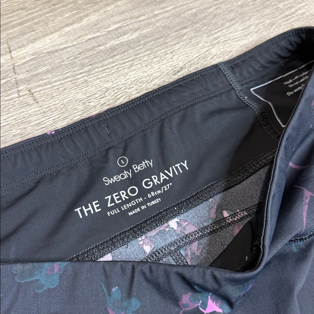 Sweaty Betty Zero Gravity Full Length Leggings Daisy Floral Print Black Large - Picture 4 of 10
